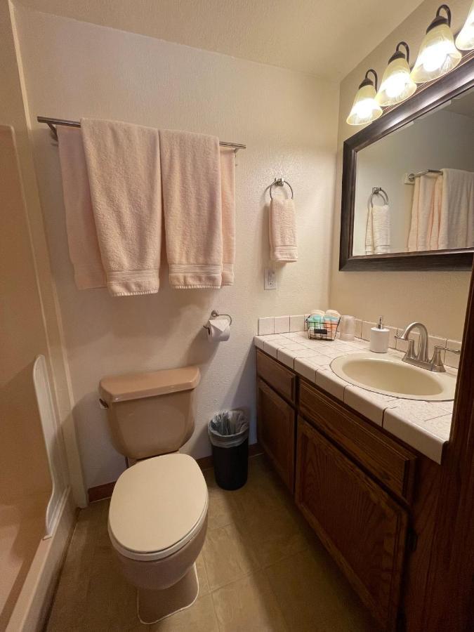 Berkshire Inn Groveland Dış mekan fotoğraf